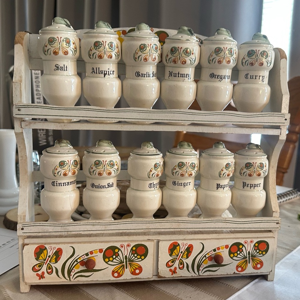 Vintage Spice Rack with Floral Butterfly Design